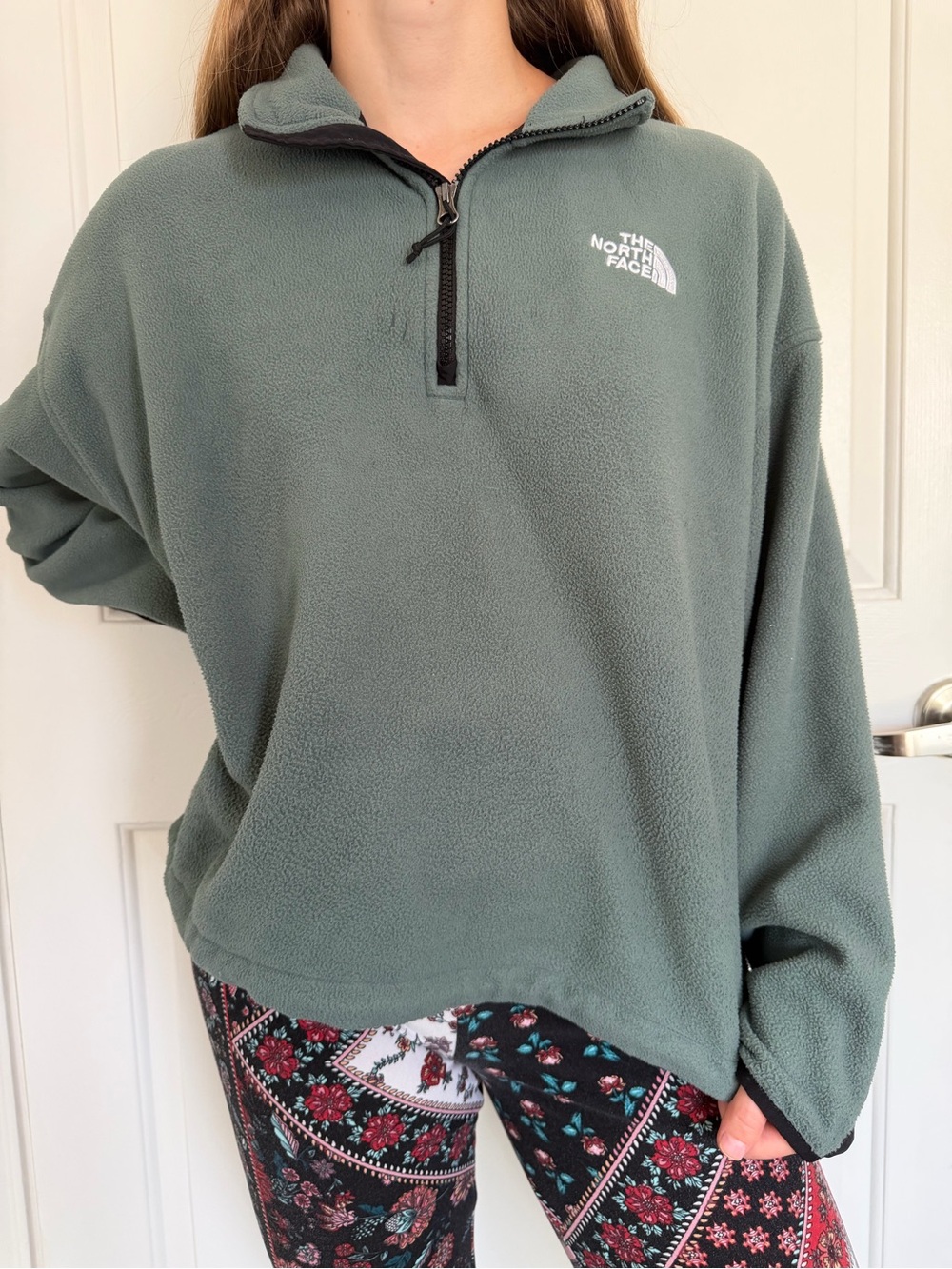 The North Face Sage Green Quarter-Zip Fleece 🌿